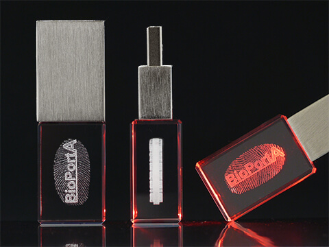 Glas-USB-Stick mit 3D-Lasergravur